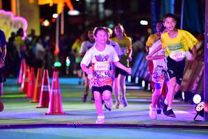 BIB: 10025, 10019
                            <button type="button" onclick="openModal(21804268)" class="btn btn-primary btn-sm float-right btn-popup" data-toggle="modal" data-target=".modal-high-quality">
                        <i class="fas fa-shopping-cart"></i> Add to Cart
                    </button>
                                            <button type="button" onclick="isThisMe(21804268, true)" class="btn btn-success btn-sm float-right btn-popup btn-isme hidden" data-toggle="tooltip" data-placement="bottom" title="นี่คือรูปของคุณใช่ไหม คลิกที่นี่เพื่อเอาเข้าอัลบั้ม">
                        <i class="fas fa-plus"></i> Add to album
                    </button>
                    <button type="button" onclick="isThisMe(21804268, false)" class="btn btn-warning btn-sm float-right btn-popup btn-isnotme hidden">
                        <i class="fas fa-ban"></i> Remove from album
                    </button>